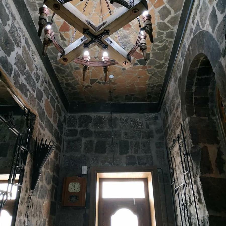 Hye Aspet Հայ Ասպետ Guiumri Exterior foto